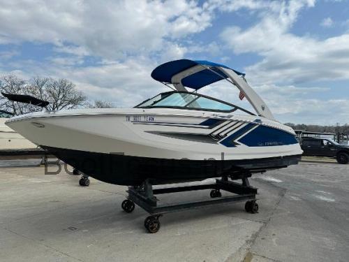 Regal 22 FasDeck specificaties